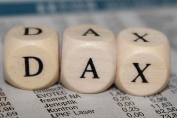 為什麼德國DAX30指數在6月出現了明顯回檔?