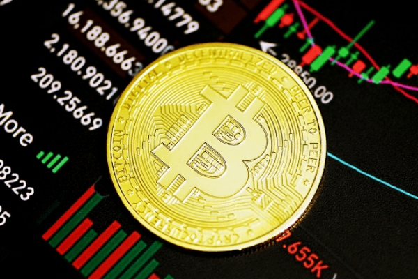 比特幣股票價格再創新高，機構資金如何推動市場?